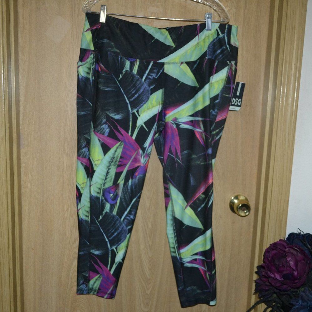 NWT DSG Women's Core performance 7/8 Tight vivid Tropics Plus size Leggings